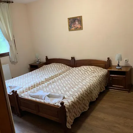 Къща За Гости Триибрия Penzion